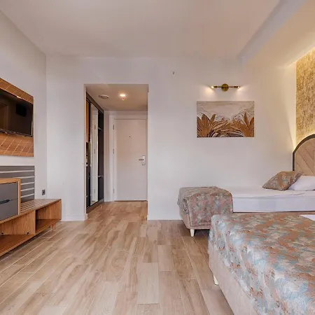 Grand Uysal & Hotel apartamentowy 3*